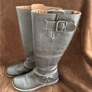 Brown Leather Knee-High BOC Buckle Boots